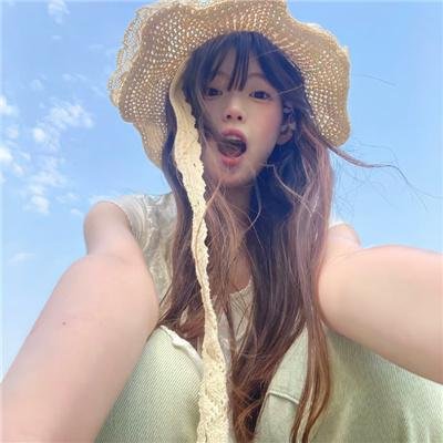 穿着旗袍的女孩